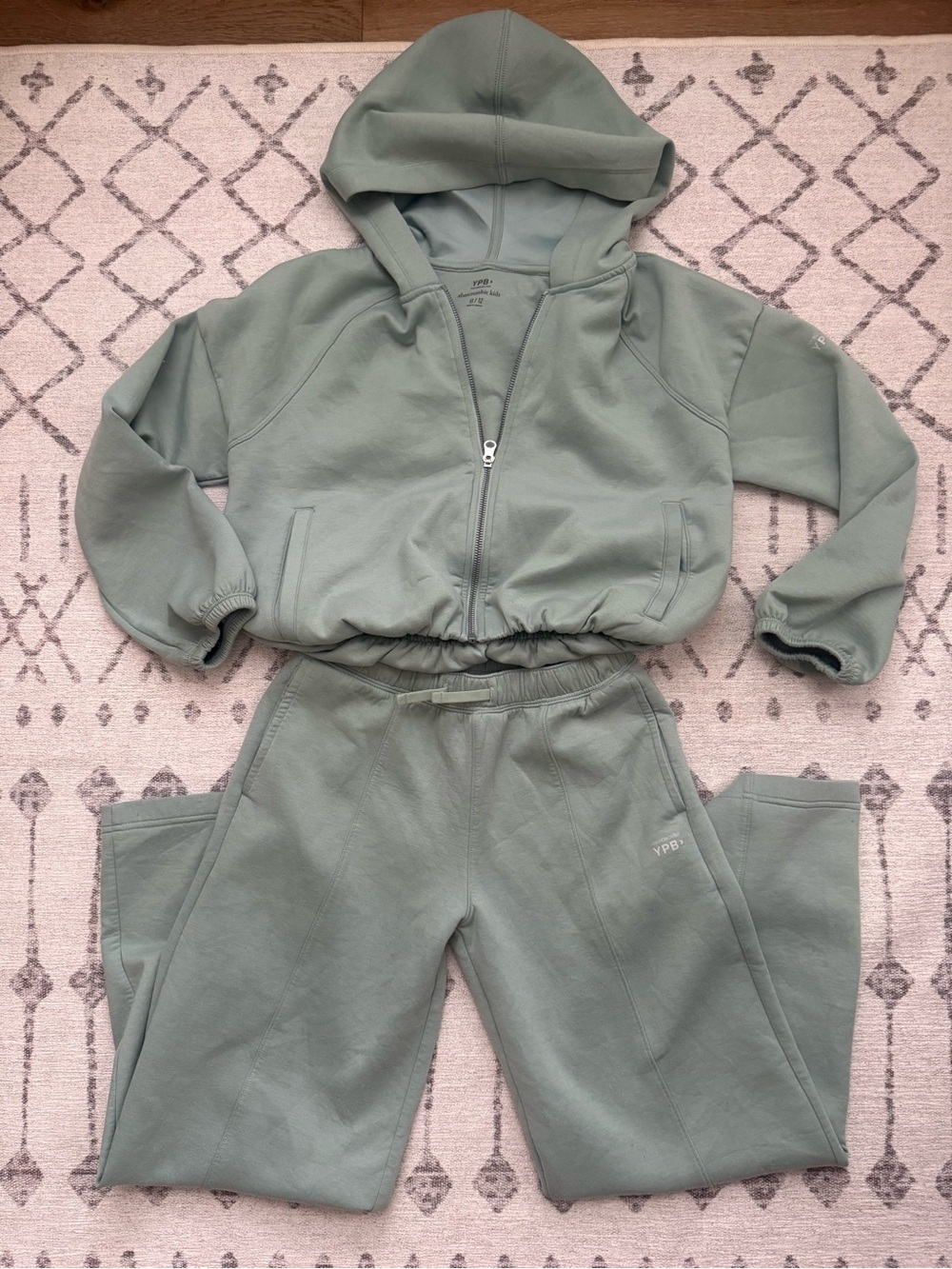 Abercrombie & Kids Sage Green Hooded crop Full Zip Sweatshirt & Sweatpants Set